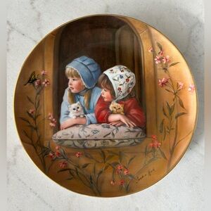 Peco Collection 'Sunday Best' Decorative Plate